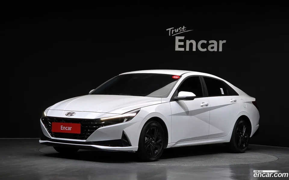Hyundai Avante Hybrid 2023 — photo 1, buy with delivery to Moscow