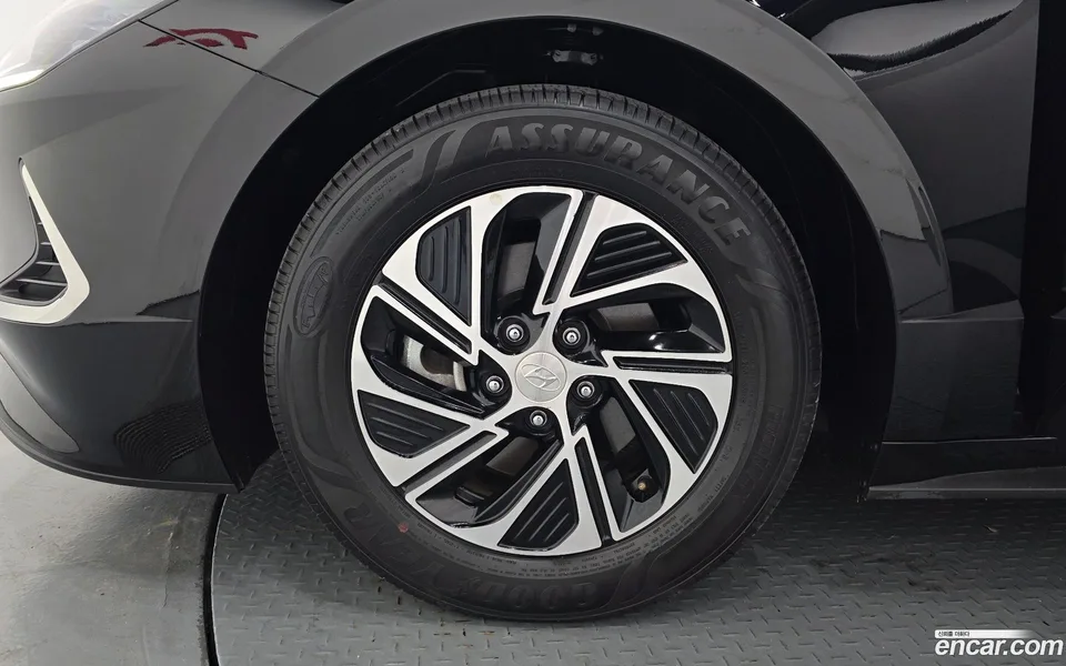 Hyundai Sonata Hybrid 2023 — thumbnail 5