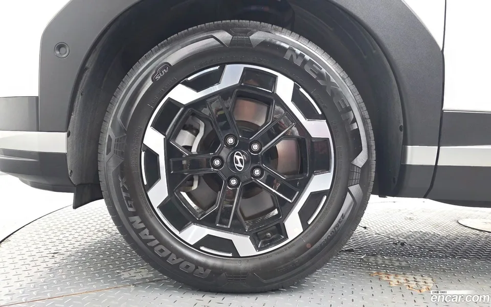 Hyundai SantaFe 2.5T 2WD 2023 — thumbnail 5