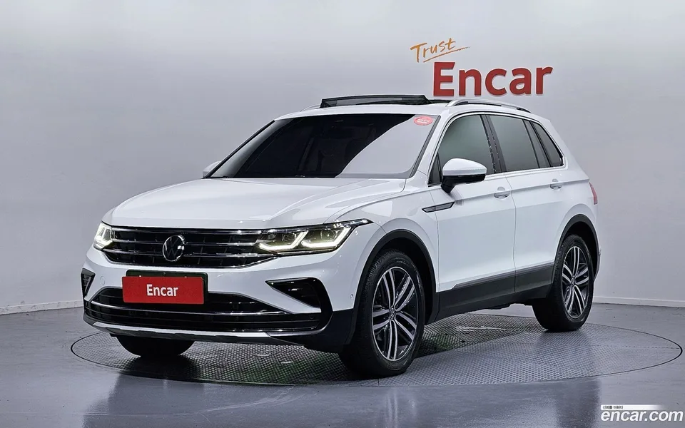 Volkswagen Tiguan 2.0 TDI 2022 — photo 1, buy with delivery to Moscow
