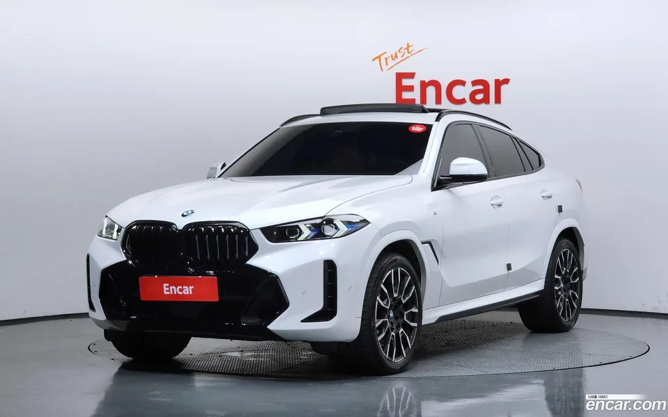 BMW X6 xDrive40i M 2025 — photo 1, buy with delivery to Moscow