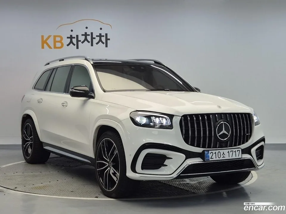 Mercedes-Benz GLS-Class GLS580 4MATIC AMG Line 2024 — thumbnail 4