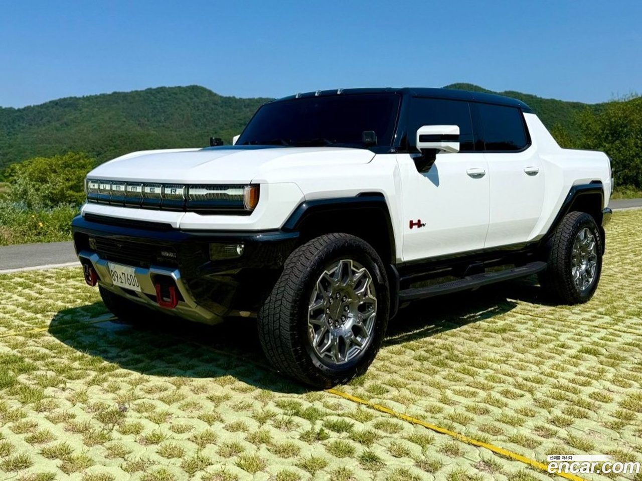 GMC EV 2024
