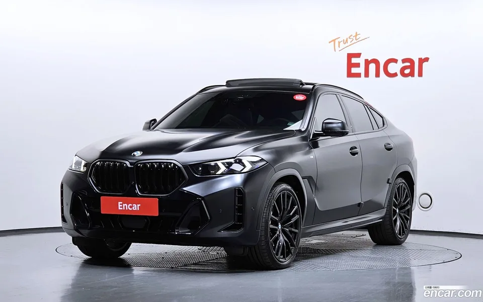 BMW X6 xDrive40i M 2025 — фото 1, купить с доставкой в Москву