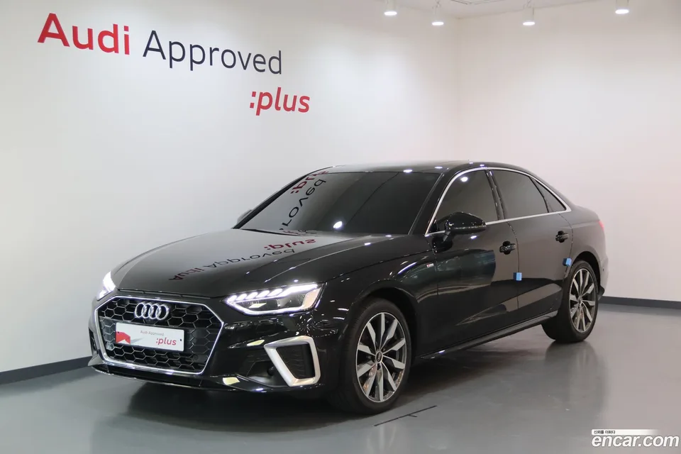 Audi A4 40 TFSI 2023 — photo 1, buy with delivery to Moscow