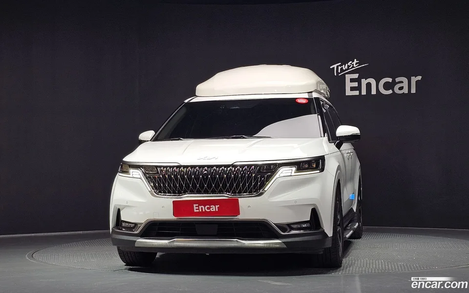 Kia Carnival 9 2022 — thumbnail 3