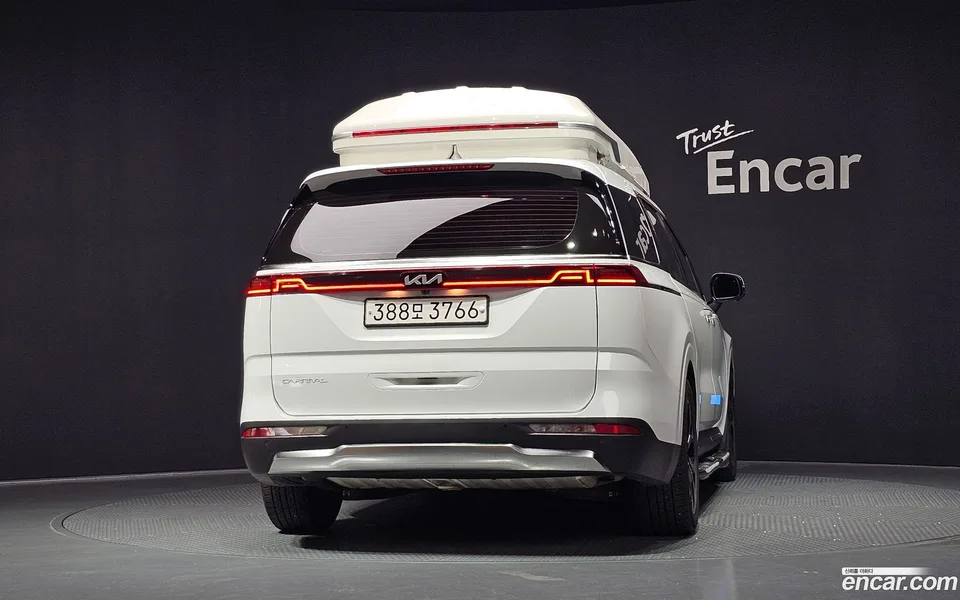 Kia Carnival 9 2022 — thumbnail 4