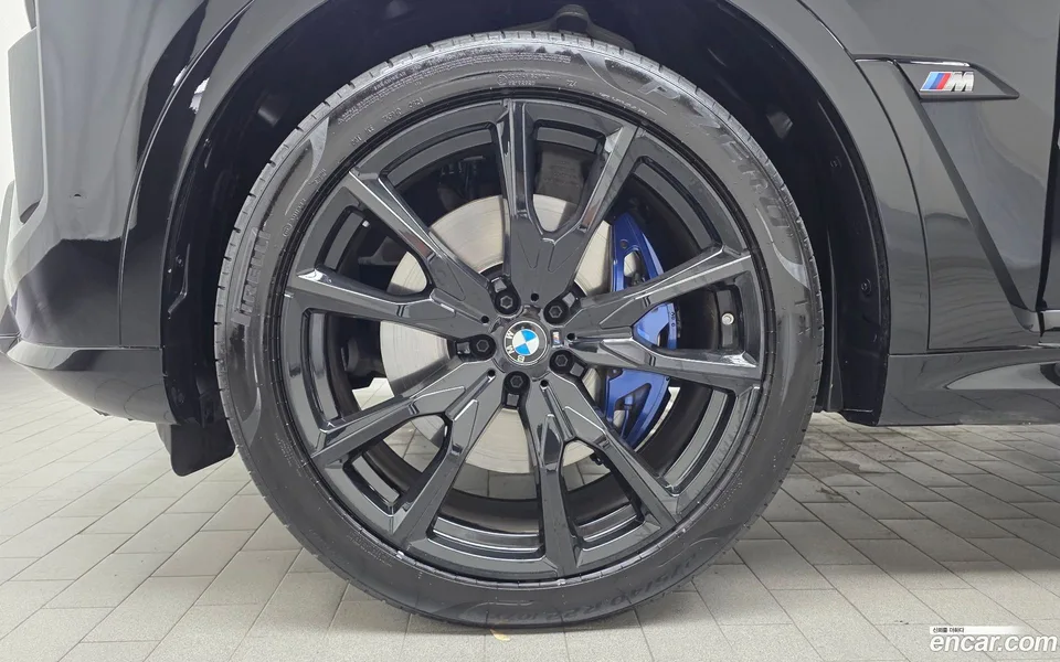 BMW X7 M60i xDrive M 6 2025 — thumbnail 2