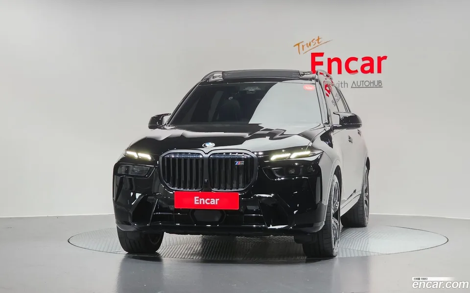 BMW X7 M60i xDrive M 6 2025 — thumbnail 3
