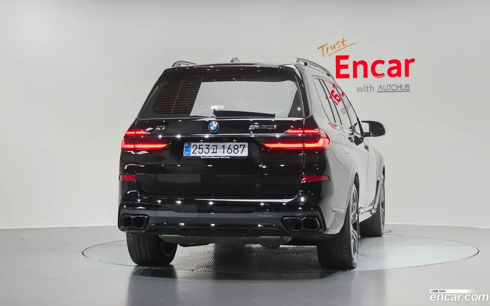 BMW X7 M60i xDrive M 6 2025 — thumbnail 4