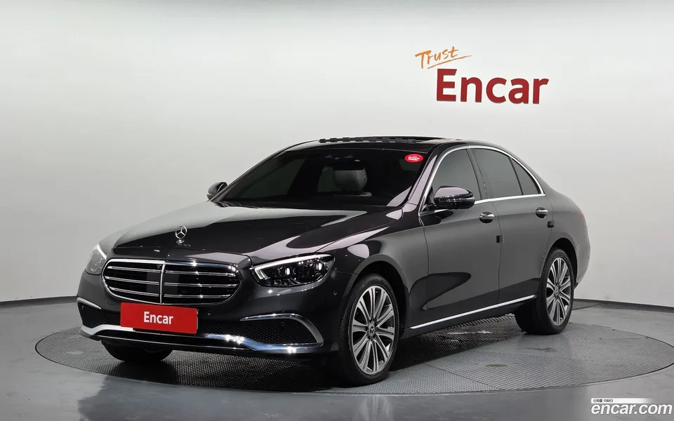 Mercedes-Benz E-Class E350 4MATIC 2022 — photo 1, buy with delivery to Moscow