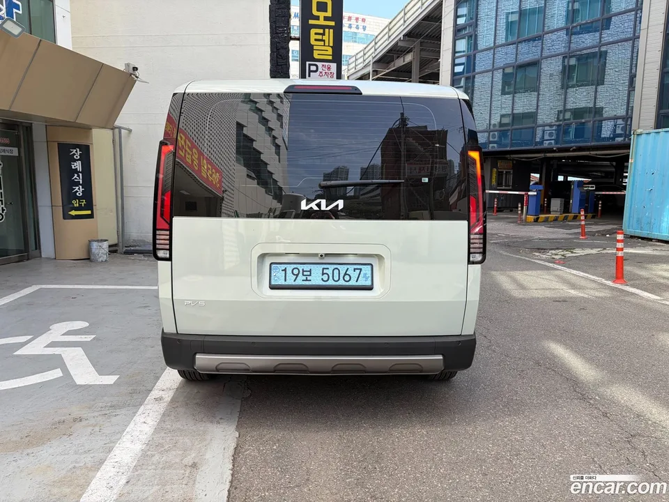 Kia PV5 2026 — thumbnail 2