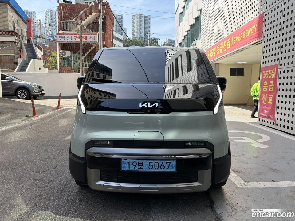 Kia PV5 2026 — photo 1, buy with delivery to Moscow