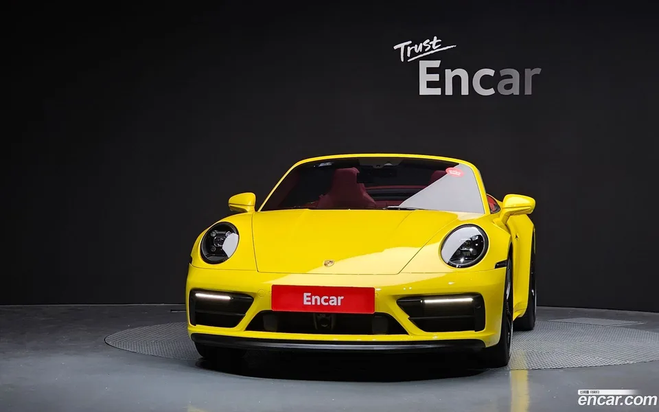 Porsche 911 (992) 4 GTS 2023 — thumbnail 3