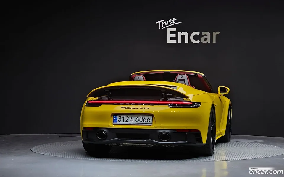 Porsche 911 (992) 4 GTS 2023 — thumbnail 4