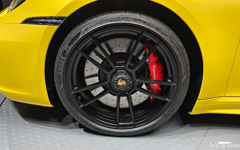 Porsche 911 (992) 4 GTS 2023 — thumbnail 5
