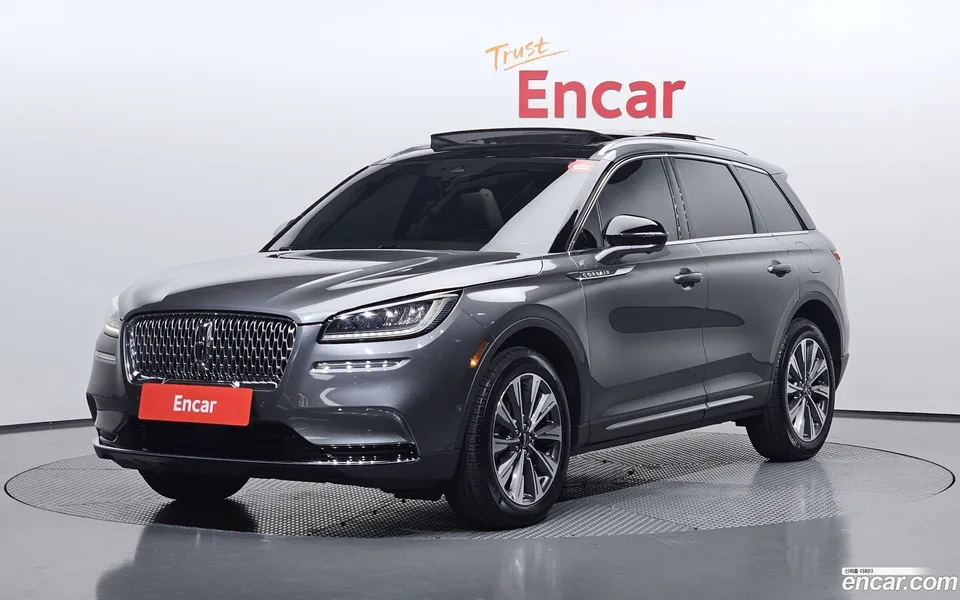 Lincoln Corsair 2.0 AWD 2022 — photo 1, buy with delivery to Moscow