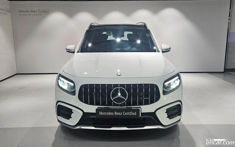 Mercedes-Benz GLB-Class AMG GLB35 4MATIC 2025 — thumbnail 2