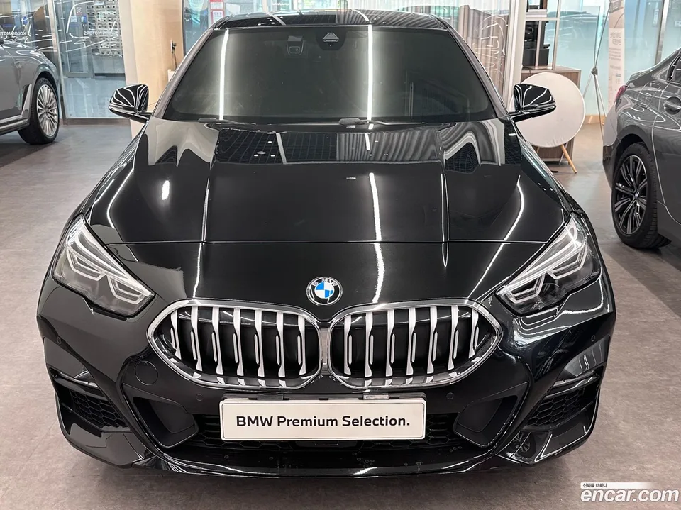 BMW 2 Series Gran Coupe 220i M 2024 — thumbnail 3