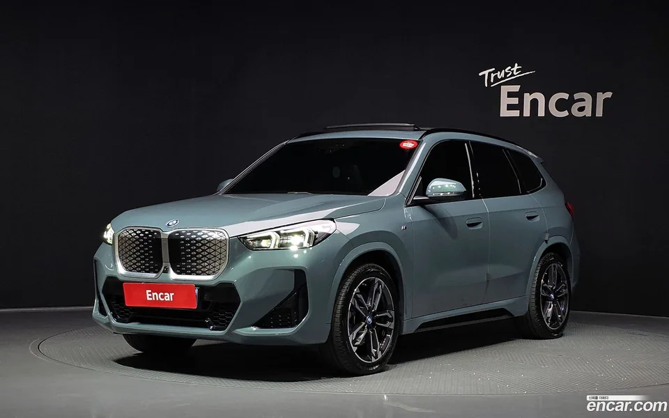 BMW iX1 xDrive 30 M 2025 — photo 1, buy with delivery to Moscow