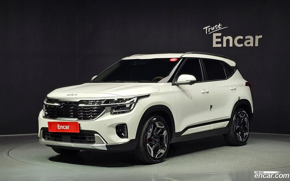 Kia Seltos 2.0 2WD 2025 — photo 1, buy with delivery to Moscow