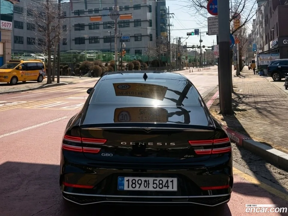 Genesis G80 2.5 AWD 2025 — thumbnail 4