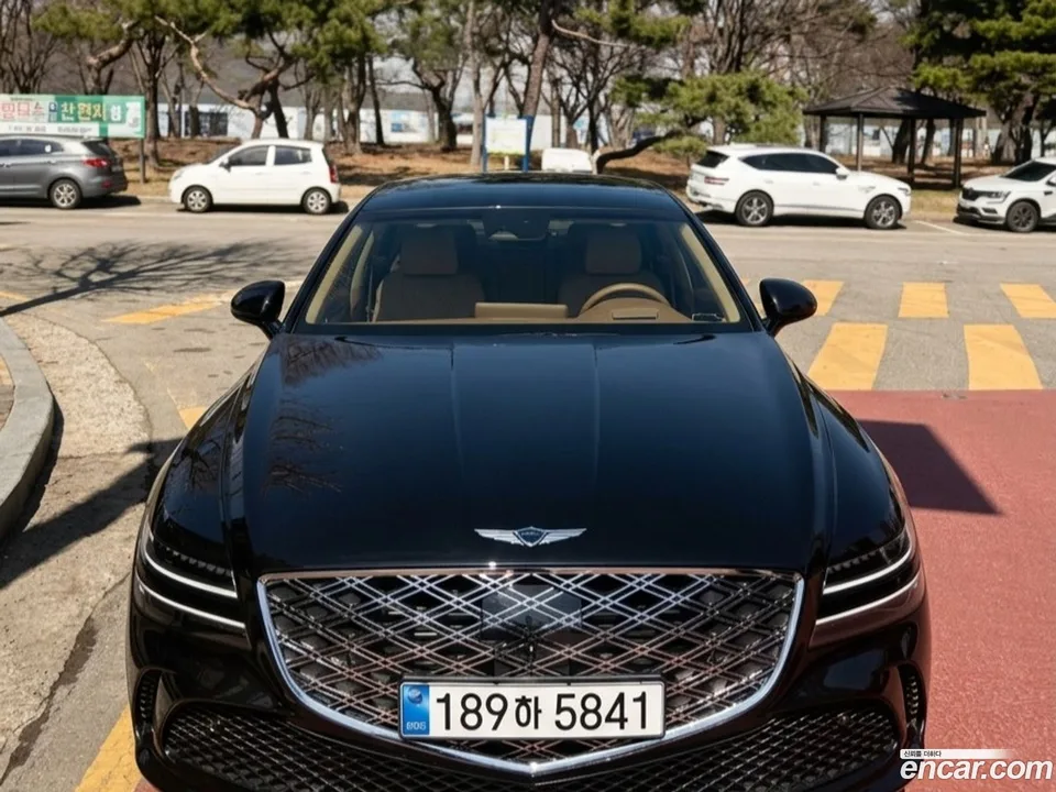 Genesis G80 2.5 AWD 2025 — photo 1, buy with delivery to Moscow