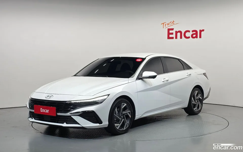 Hyundai Avante CN7 Hybrid 2025 — photo 1, buy with delivery to Moscow