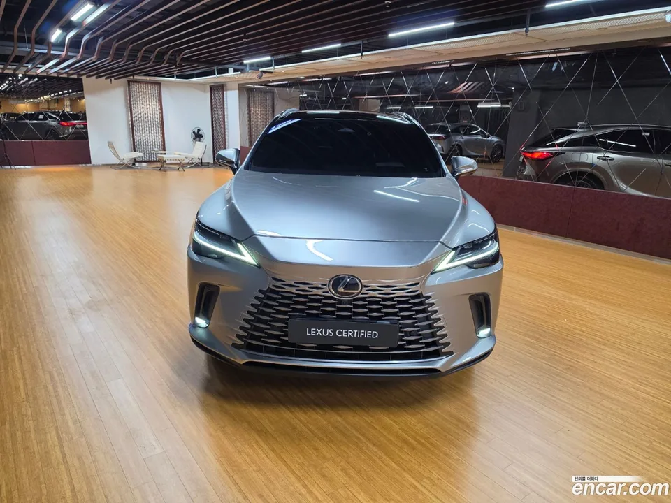 Lexus RX 350h 2023 — thumbnail 3