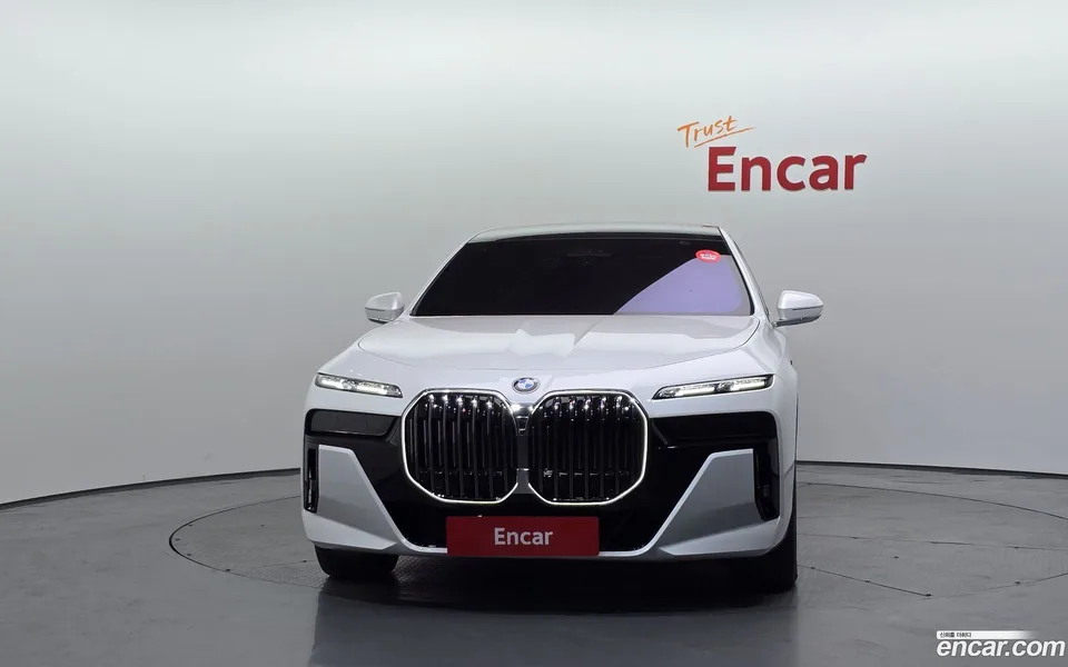BMW 7 Series 740d xDrive M 2025 — thumbnail 3
