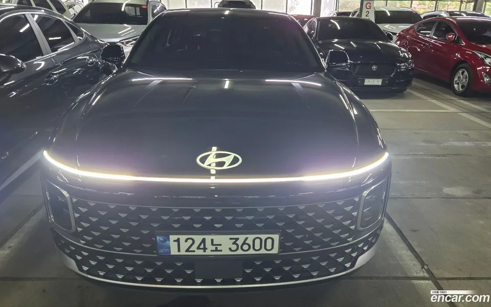 Hyundai Grandeur 2.5 2WD 2023 — photo 1, buy with delivery to Moscow