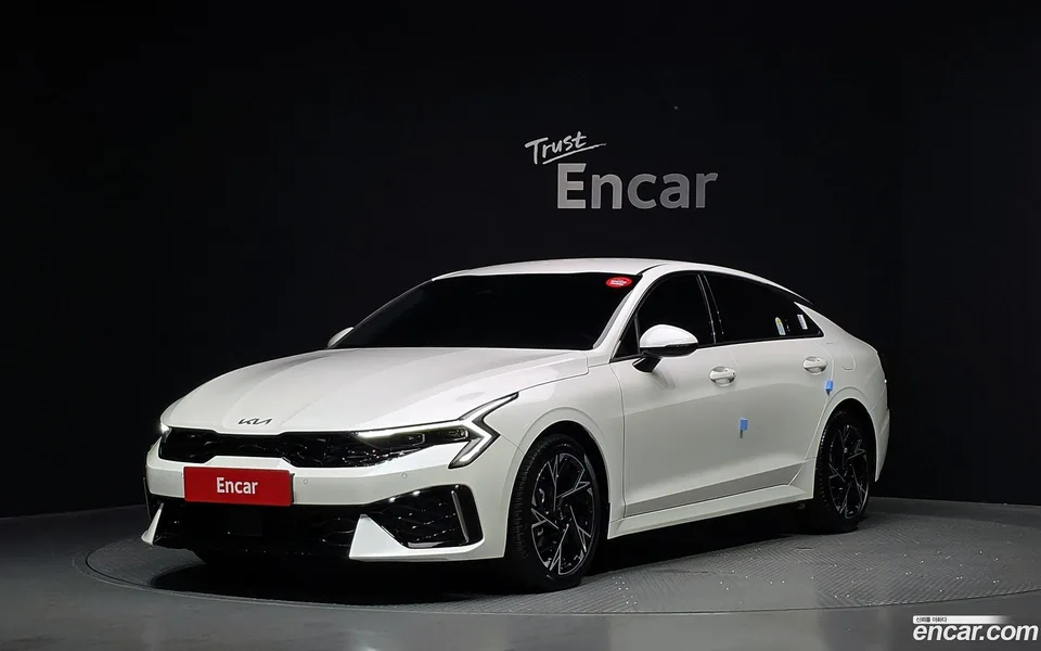 Kia K5 2.0 2025 — фото 1, купить с доставкой в Москву