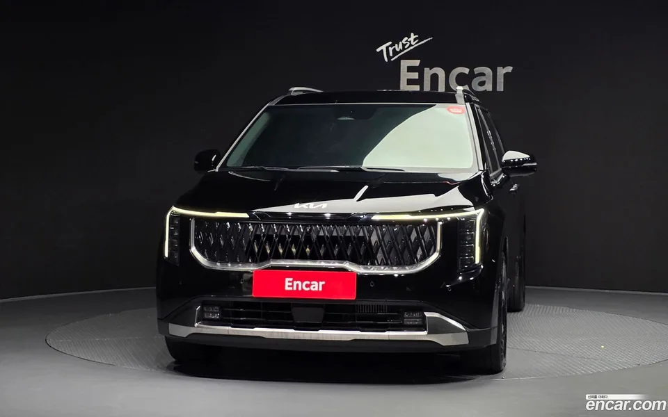 Kia Carnival 9 2024 — thumbnail 3