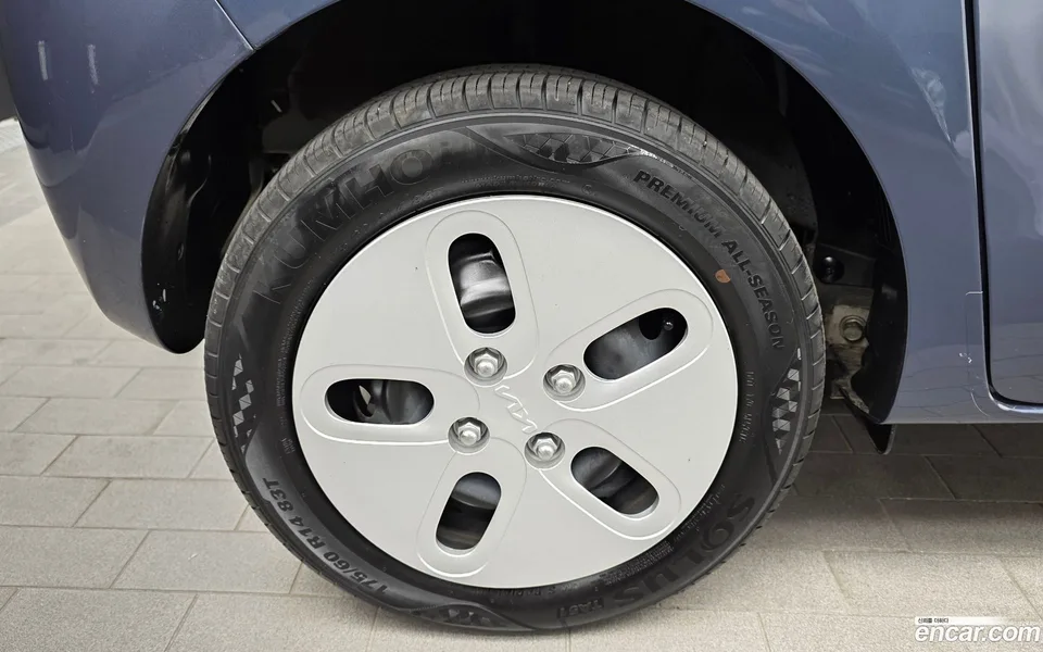 Kia Ray EV 2023 — thumbnail 5