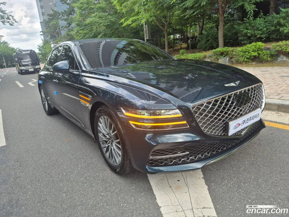 Genesis G80 2.5 AWD 2022 — photo 1, buy with delivery to Moscow