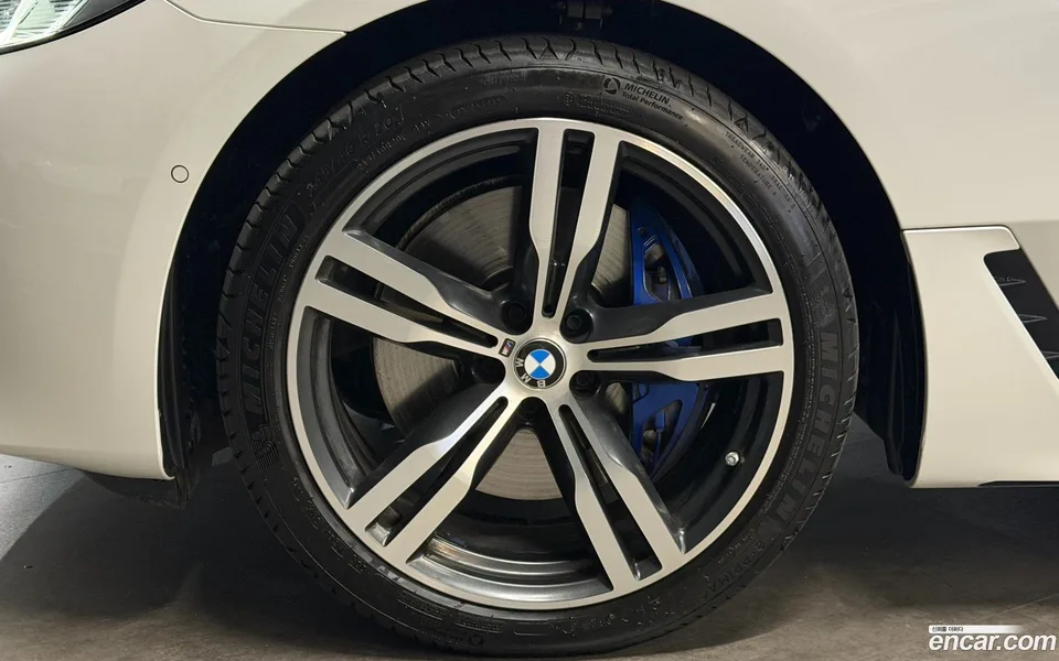 BMW 6 Series GT 630i xDrive M 2024 — thumbnail 5