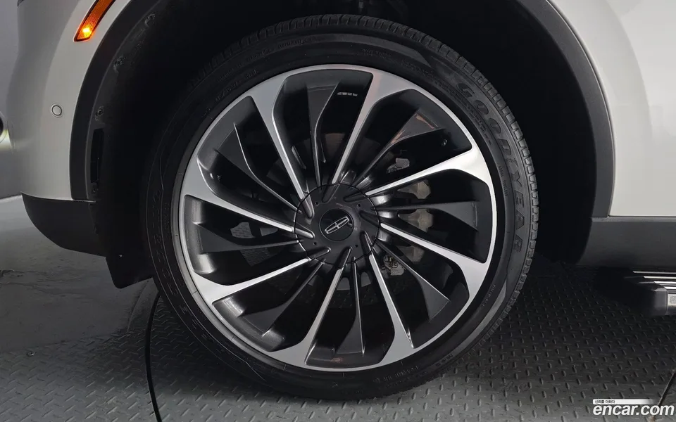 Lincoln Aviator 3.0 AWD 2022 — thumbnail 2
