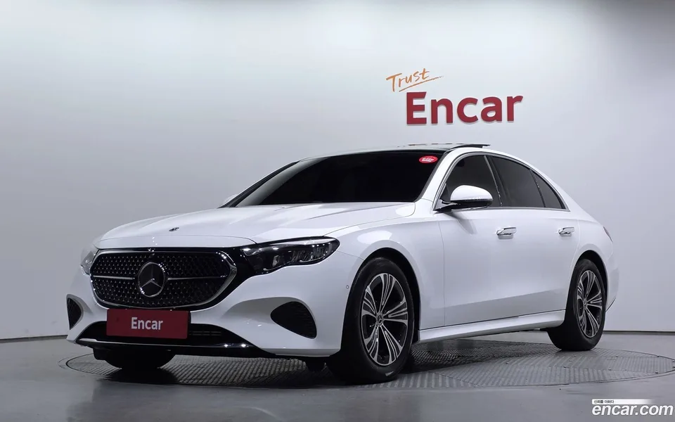 Mercedes-Benz E-Class 2025
