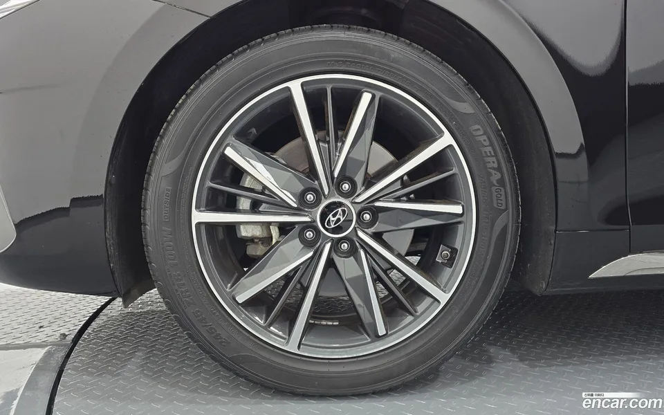 Hyundai Grandeur IG 3.0 LPi () 2022 — thumbnail 2