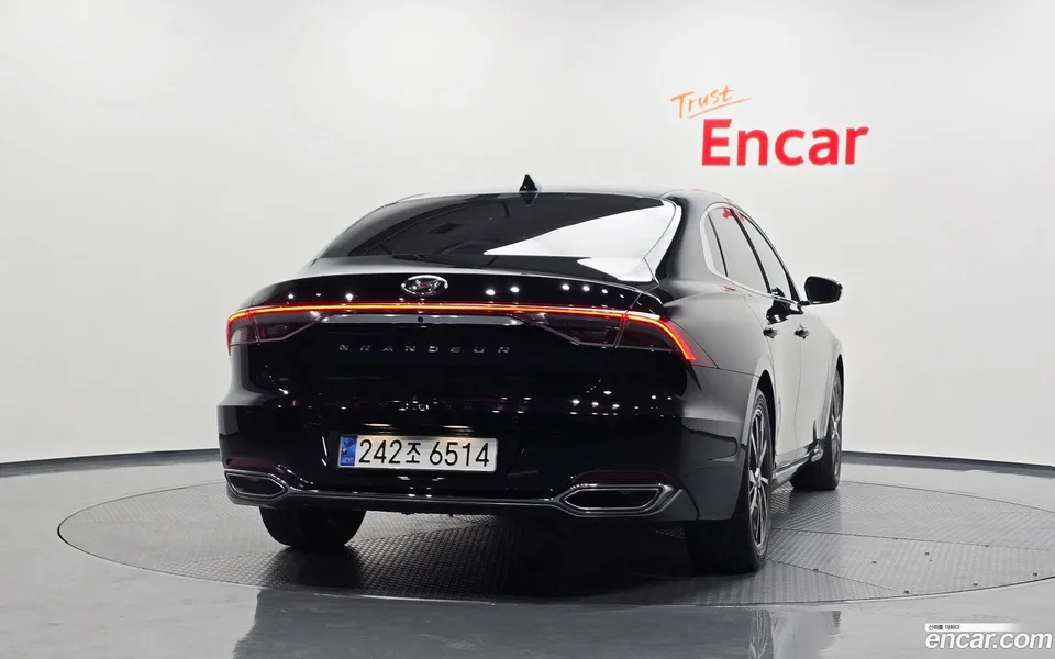 Hyundai Grandeur IG 3.0 LPi () 2022 — thumbnail 4