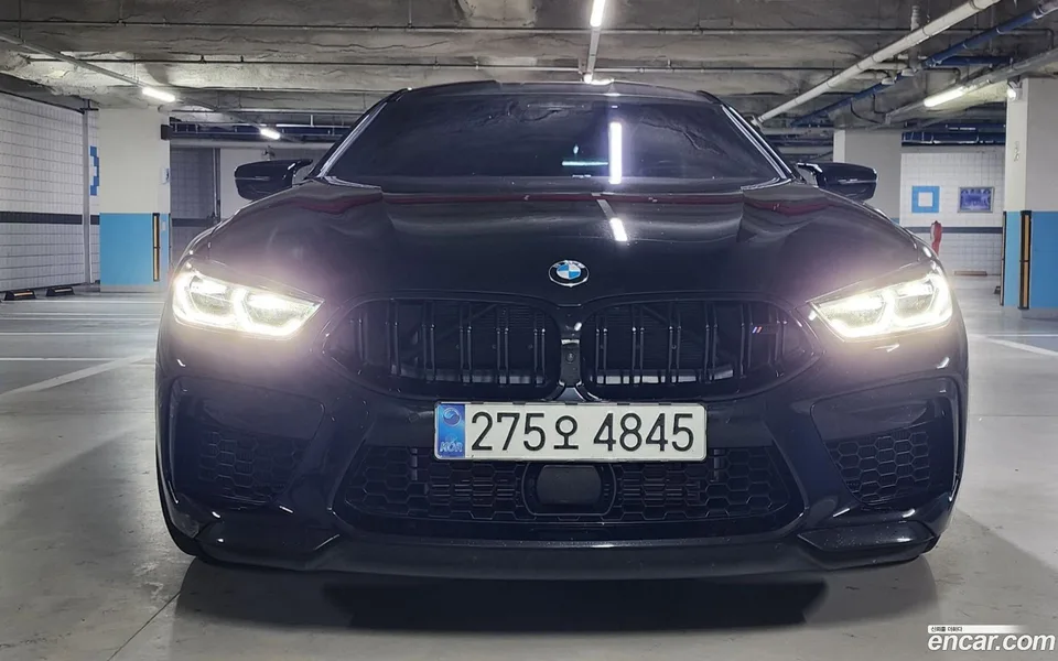 BMW M8 2024