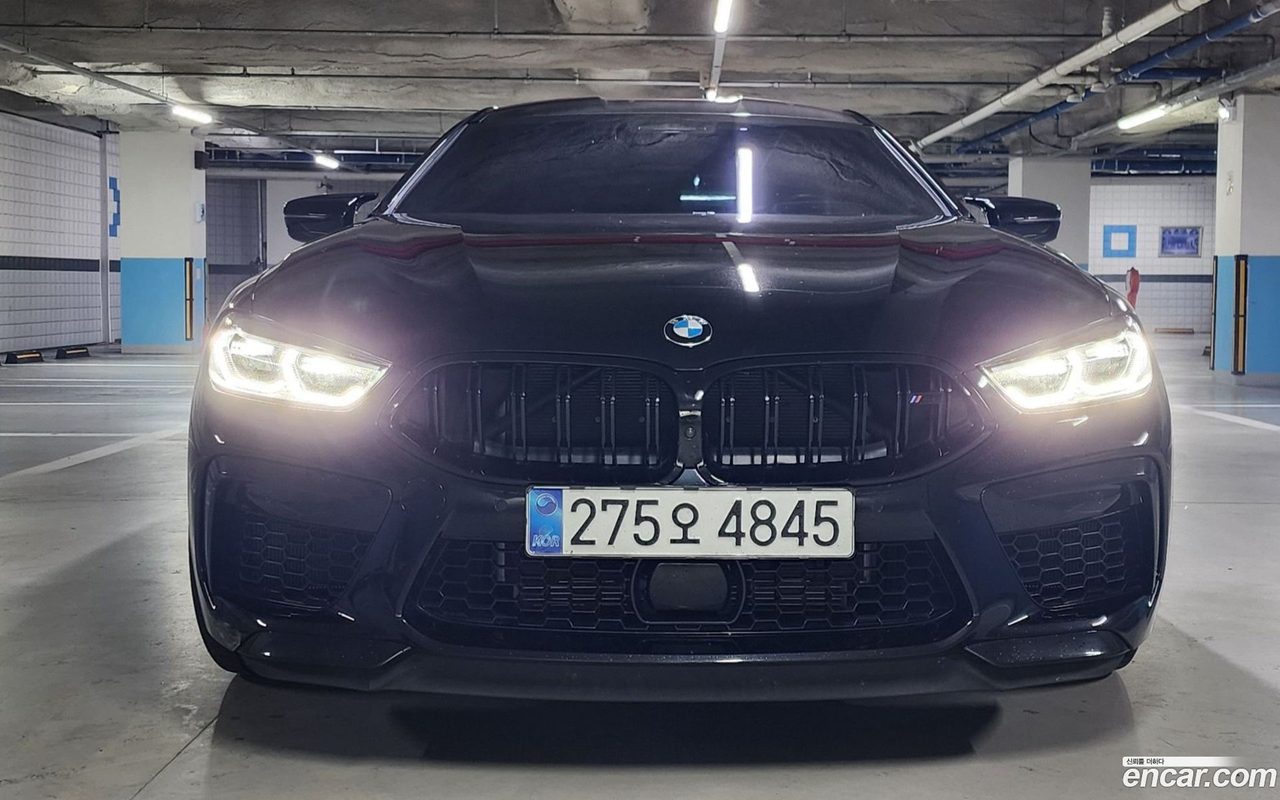 BMW M8 2024