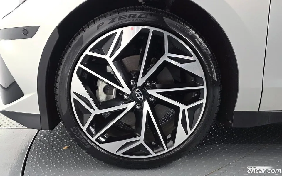 Hyundai Ioniq 6 2023 — thumbnail 5