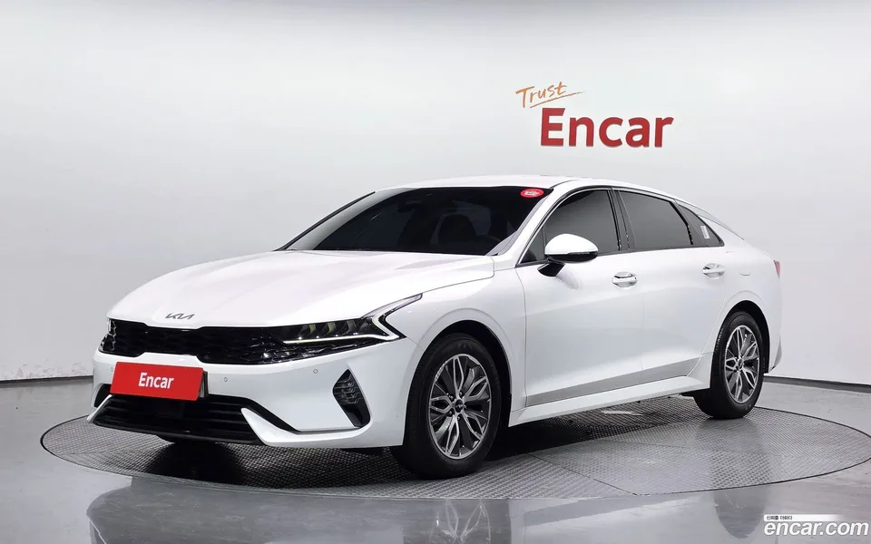 Kia K5 Hybrid 2023 — photo 1, buy with delivery to Moscow