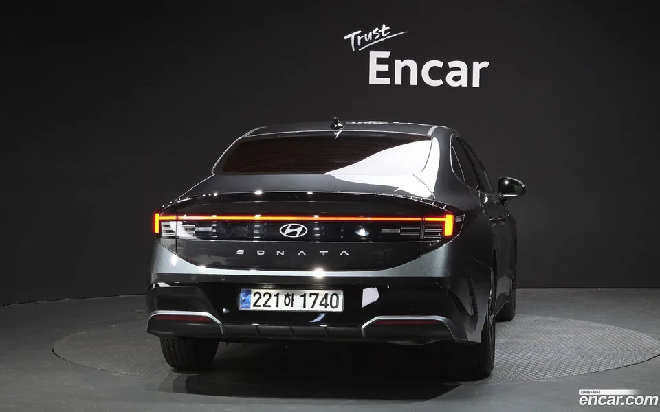 Hyundai Sonata The Edge Hybrid 2023 — thumbnail 4