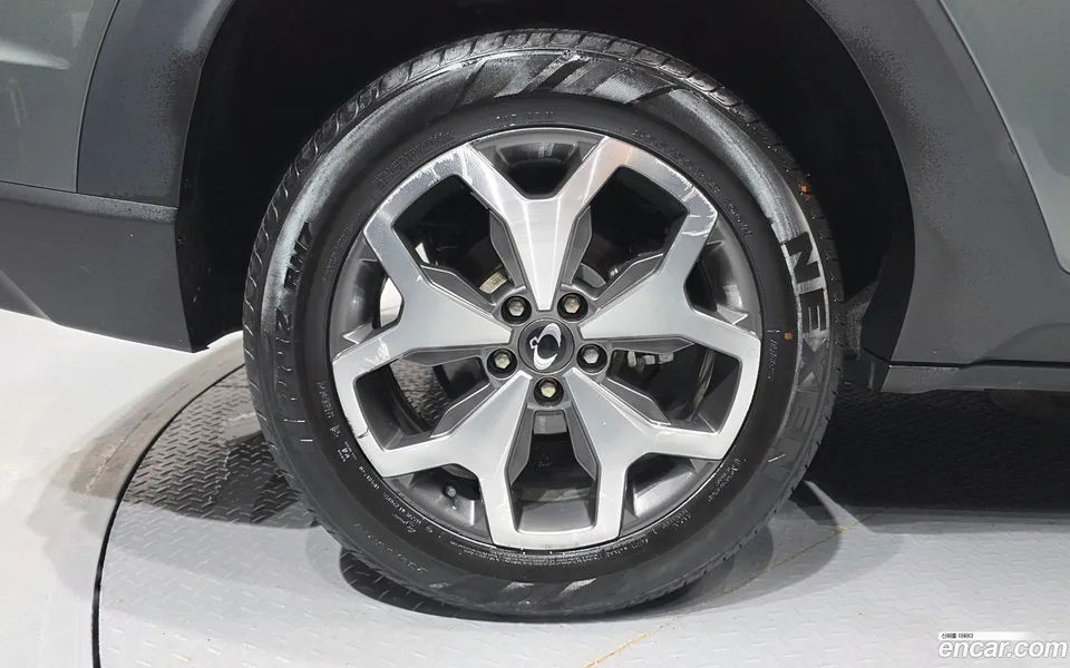 KG Mobility Torres 1.5 2WD 2023 — thumbnail 5