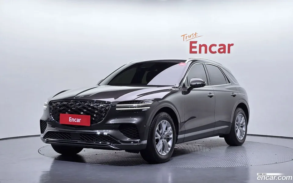 Genesis GV70 2.5T 2WD 2024 — photo 1, buy with delivery to Moscow