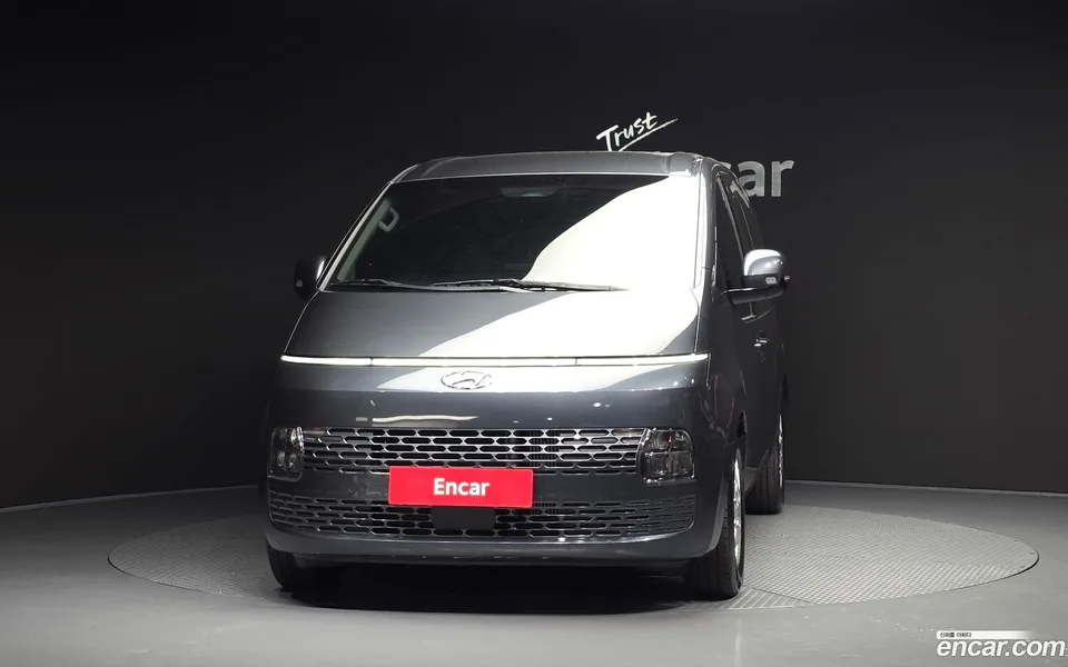 Hyundai Staria 5 2022 — thumbnail 3