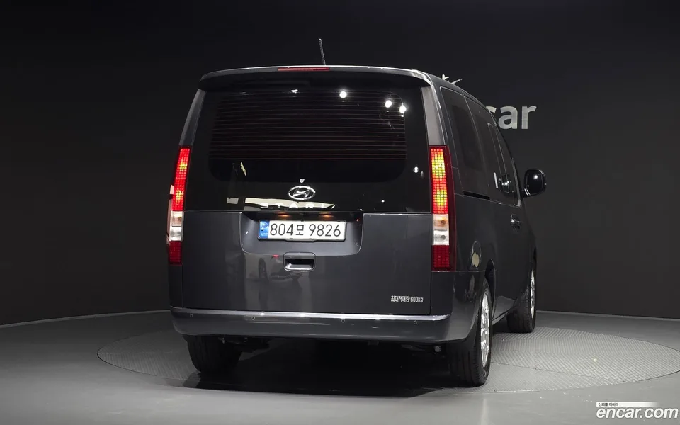 Hyundai Staria 5 2022 — thumbnail 4