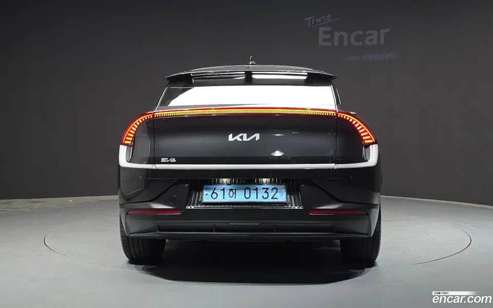 Kia EV6 2023 — thumbnail 4